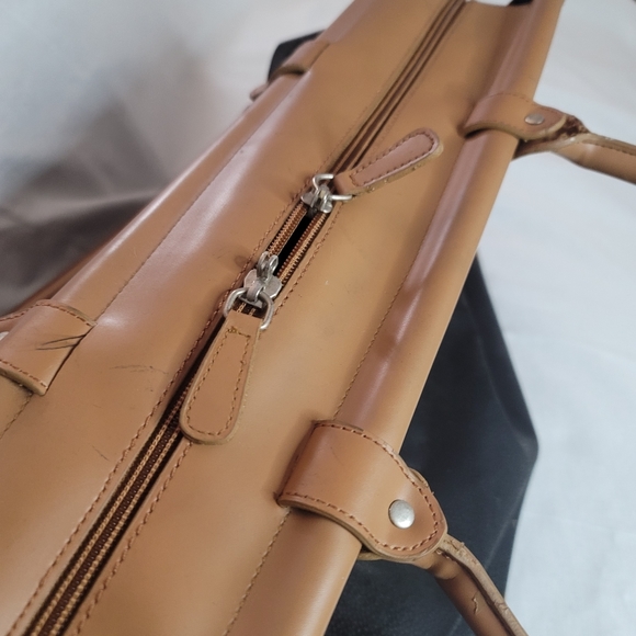 ONLY DUE TO CLOSET CLOSURE     LEGITIMATE BAG.  LEATHER. - Picture 9 of 13